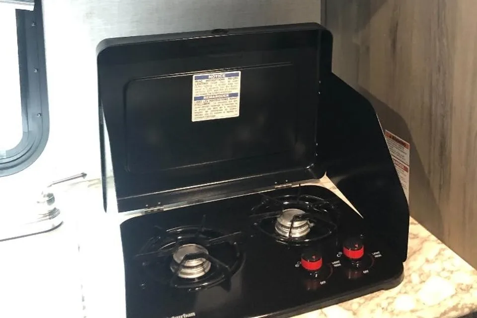 D&J (Dolly and Jay-ar) RV Rental