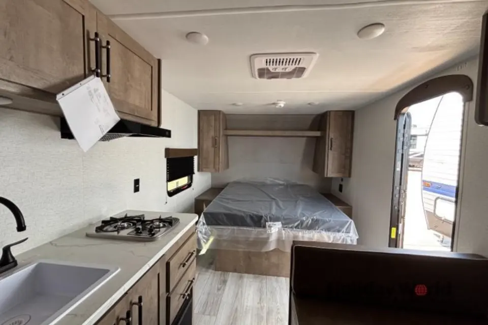 Victoria's Keystone Springdale 1700FQ Travel Trailer