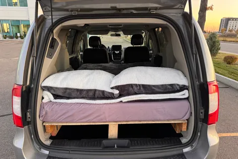 Minivan camper «Two On The Road»