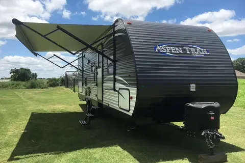 Luxury Aspen Trail 2980BHS Travel Trailer