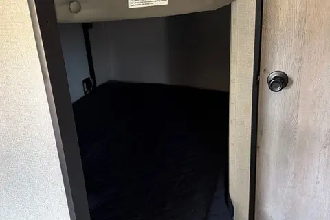 Stephanie's Keystone 260TBWE Travel Trailer