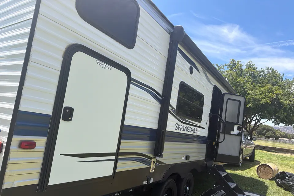 Stephanie's Keystone 260TBWE Travel Trailer