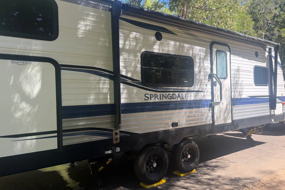 Stephanie's Keystone 260TBWE Travel Trailer