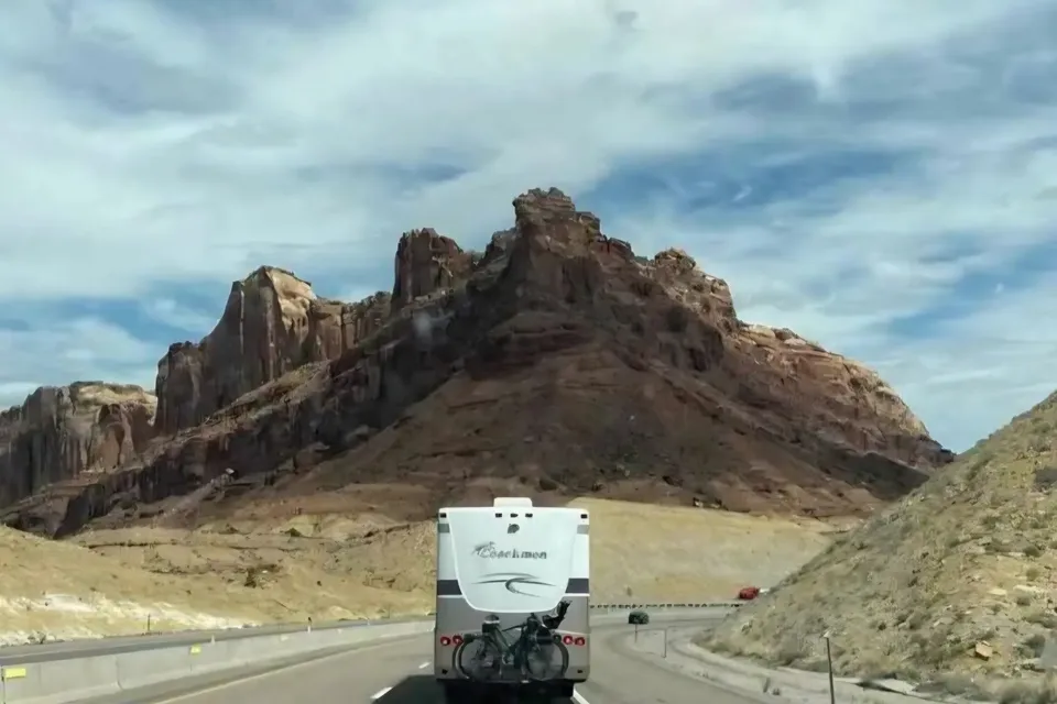 Albert's Coachmen Aurora Class A