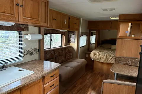 Chris's Coleman Lantern 240RB Travel Trailer