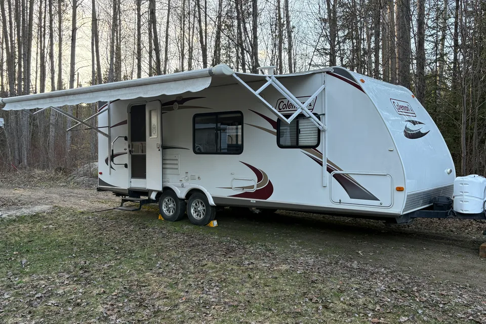 Chris's Coleman Lantern 240RB Travel Trailer