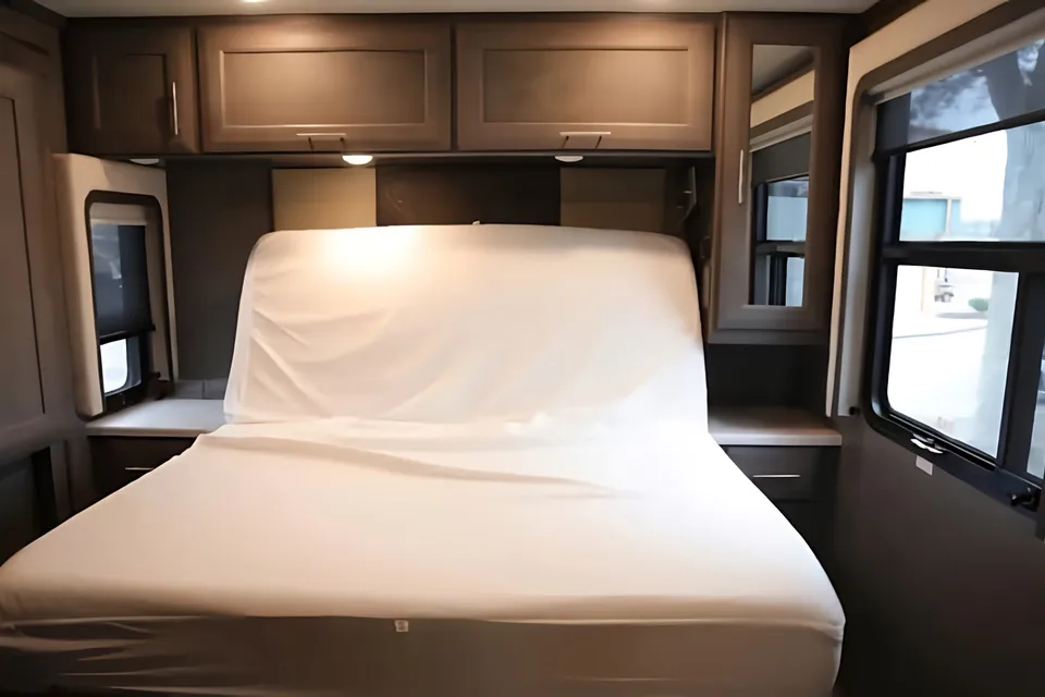The Palazzo Royale – Luxury Diesel Class A