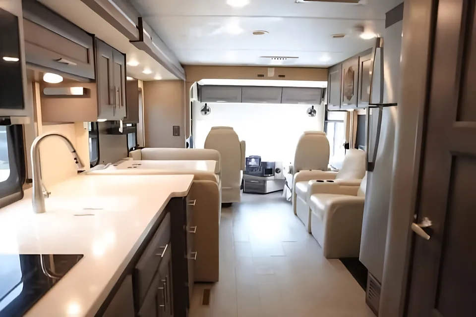 The Palazzo Royale – Luxury Diesel Class A