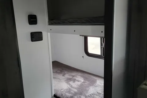 Jobit 's Keystone Hideout Travel Trailer