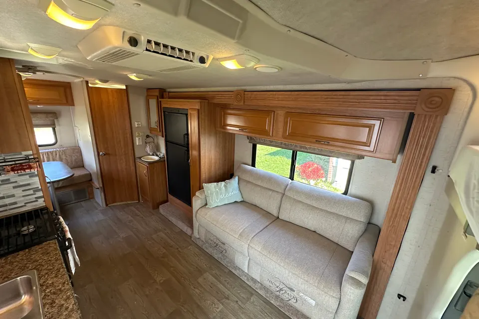 Fleetwood Quest 24L Class C