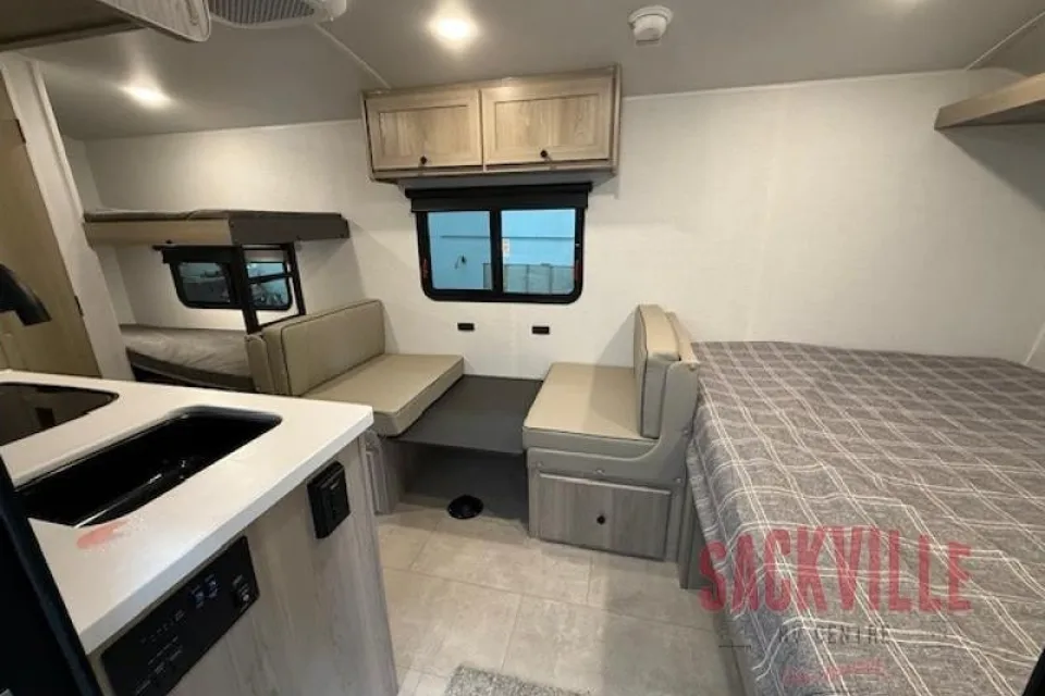 E & J’s RV Rental