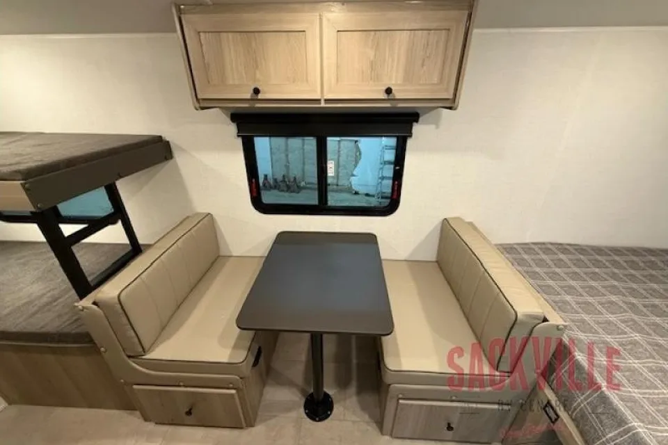 E & J’s RV Rental