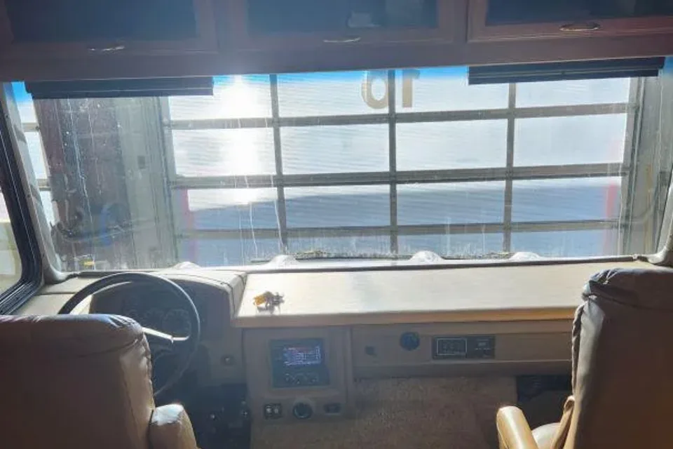 Jason's Fleetwood Bounder 36R Diesel Class A