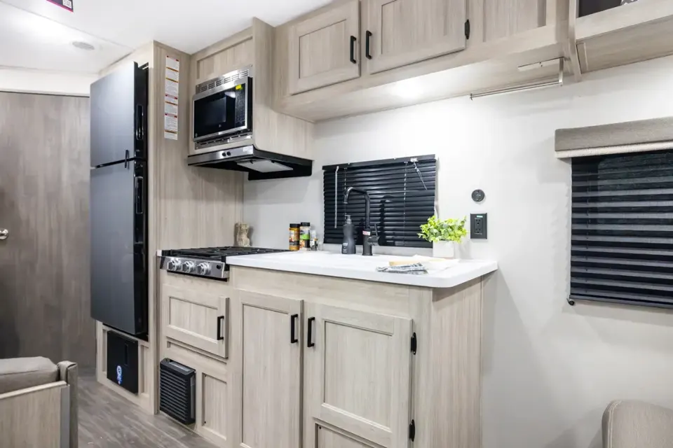 AURORA LITE with Private Master and Bunks