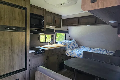 18 ft. Starcraft Trailer