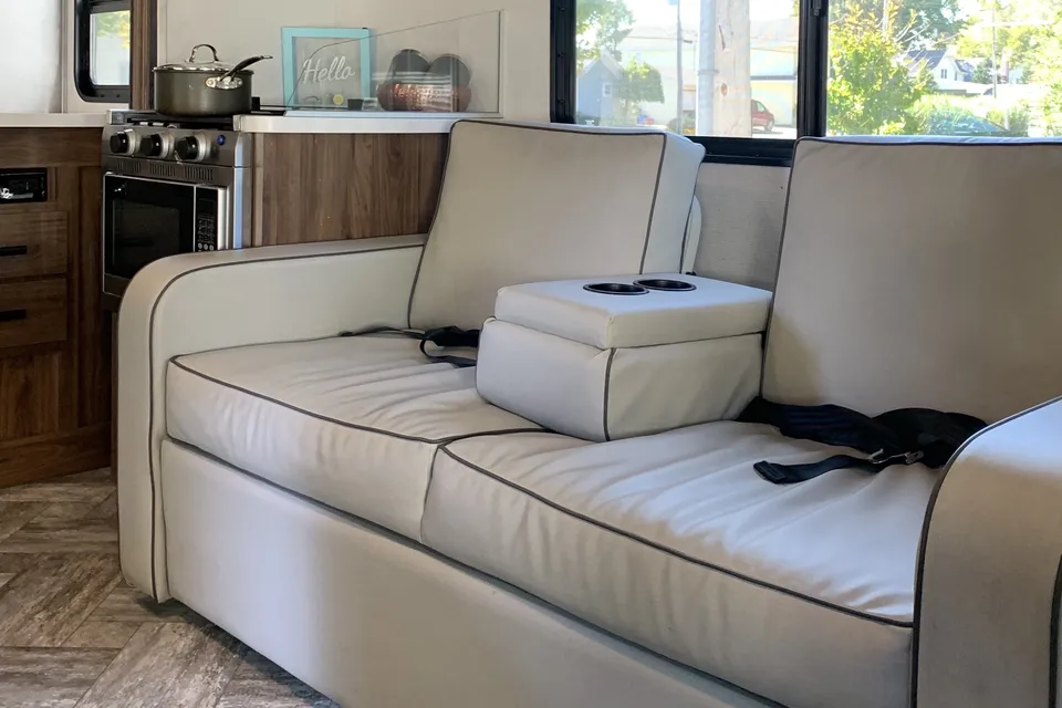 2022 Forest River Sunseeker LE