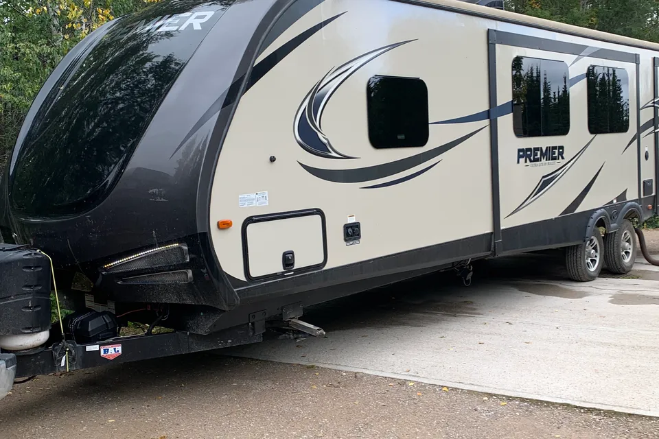 Mitchell's Keystone Premier 34BH Travel Trailer
