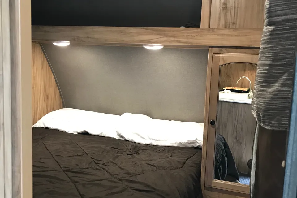 Dallas's Coachmen Freedom Express Select 29se Travel Trailer Wind Creek, Talladega, Auburn, Cheaha