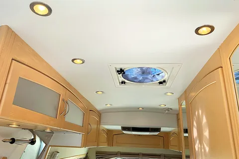 2009 Pleasure Way - 20 ft tiny home on wheel - with solar