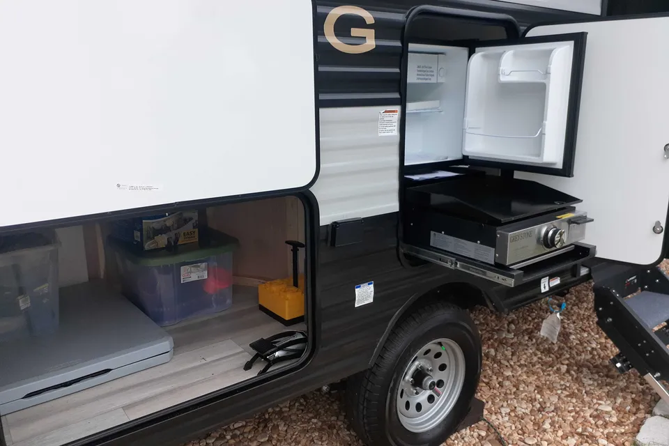 JOSEPH's  2298053726 Coachmen Viking  Travel Trailer