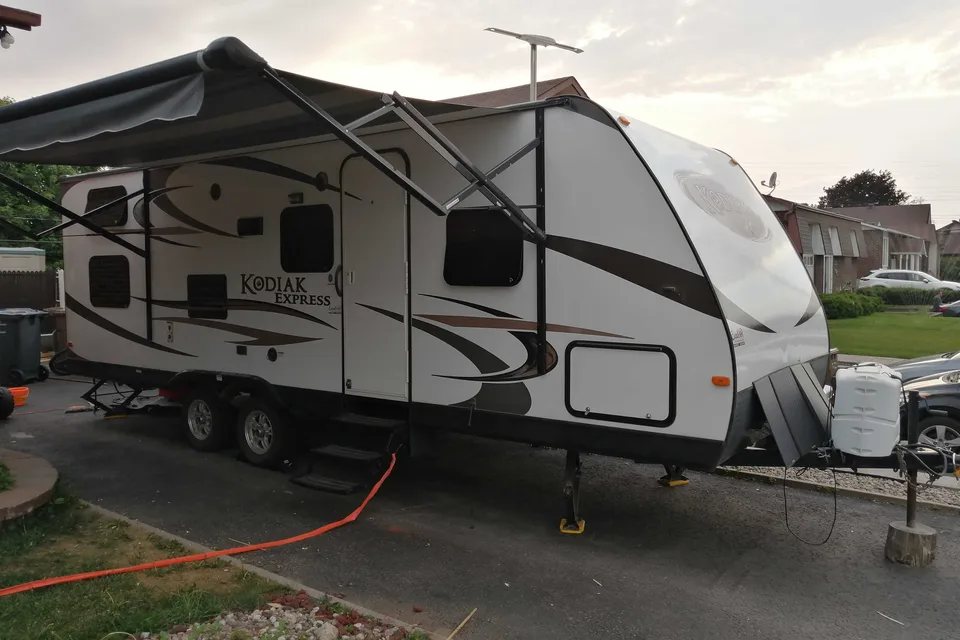 Dutchmen Kodiak Express