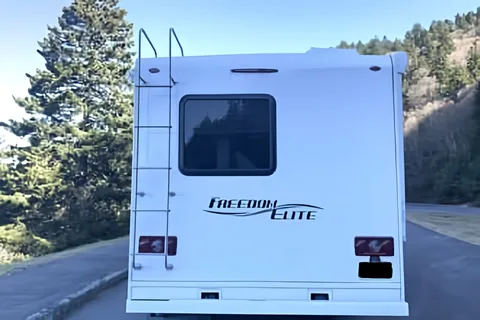 RV Trippin - "Eleanor" - Thor Freedom Elite