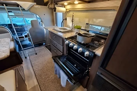 RV Trippin - "Eleanor" - Thor Freedom Elite