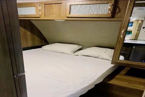 2018 KEYSTONE BULLET ULTRALITE 272BHS