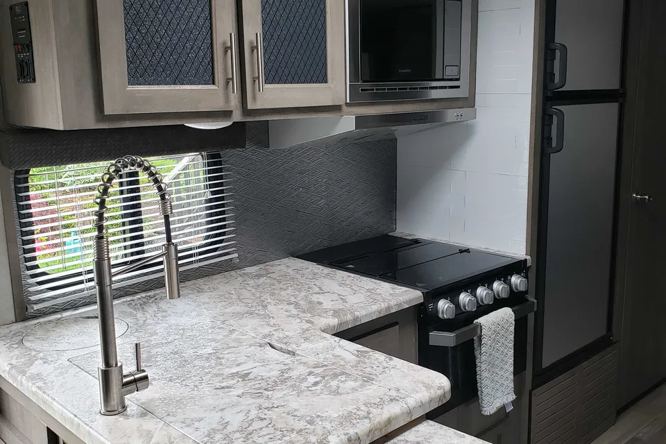 Andrew's Forest River VIBE T26DBH Travel Trailer