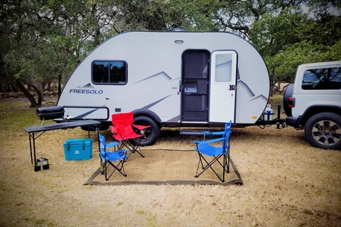 South Tejas RV Rentals-Freesolo 