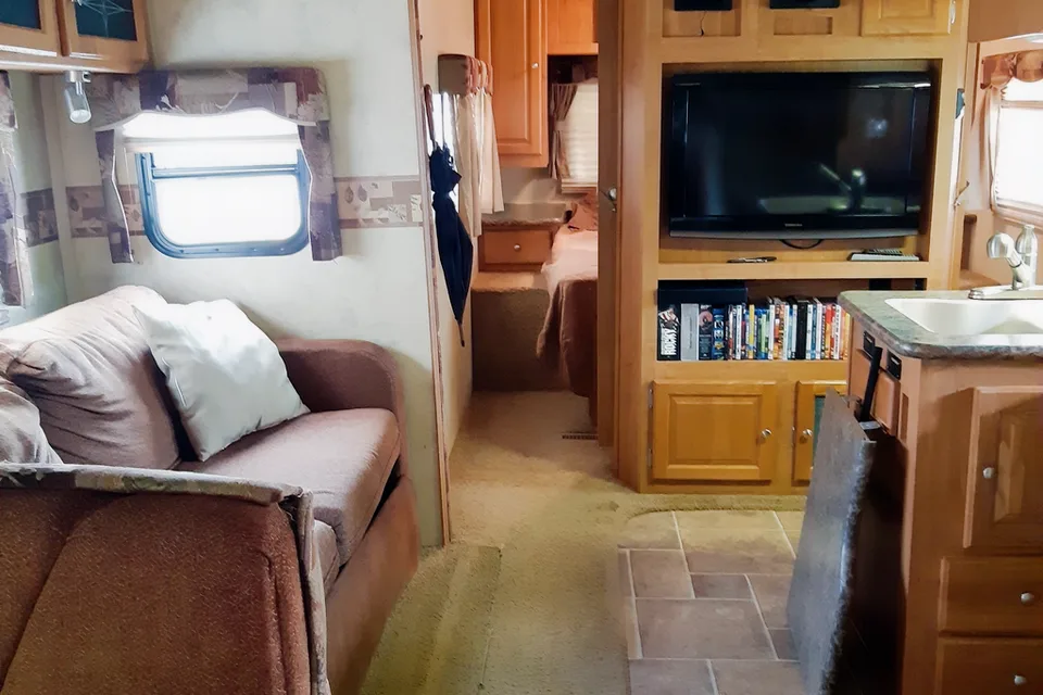 Pamela's Flagstaff 831QB Travel Trailer