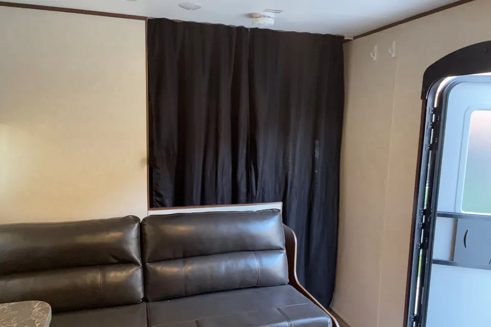 Georgina Jayco Jay flight Travel Trailer