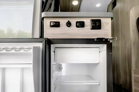 2022 Winnebago Solis - Seats 4, Sleeps 4
