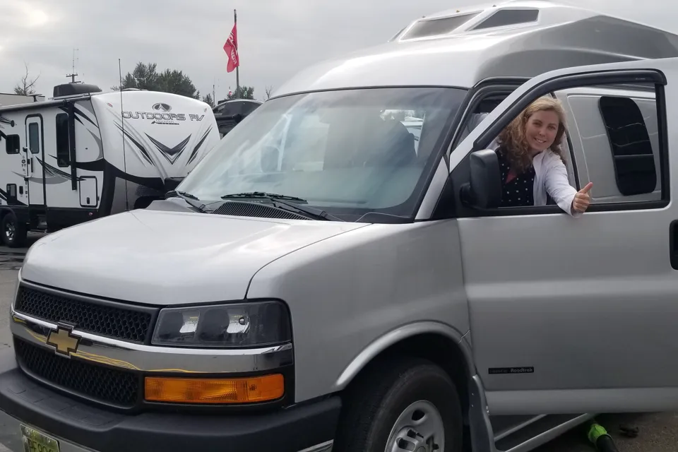 Karin's 2014 ROADTREK RANGER Class B