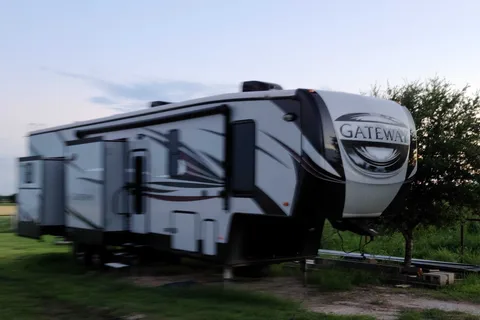 Robert's Heartland Gateway 3800RLB 5th Wheel