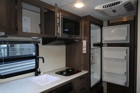 Avenger 17 Travel Trailer