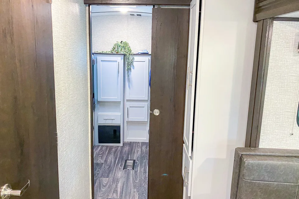  Keystone bullet  287qbs  Travel Trailer