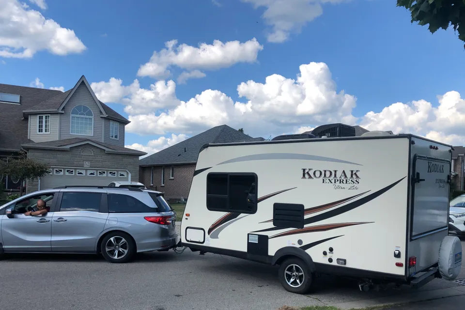 FAMILY HYBRID CAMPER 