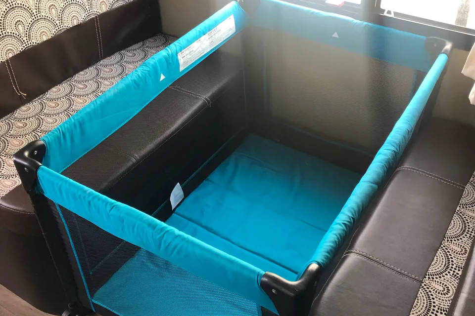 FAMILY HYBRID CAMPER 