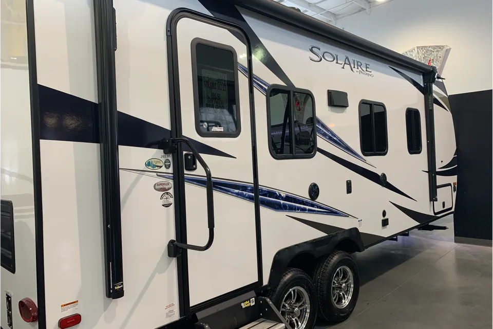 Glamping with Glenda the Trailer! 