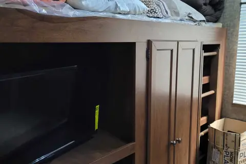 Allan's Pioneer Dq30 Travel Trailer