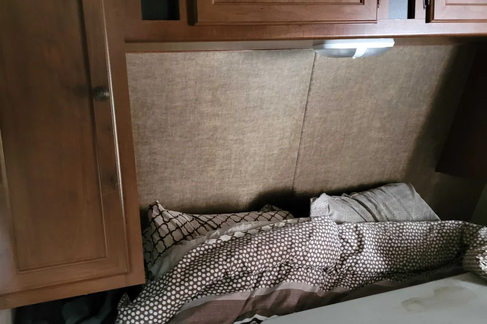 Allan's Pioneer Dq30 Travel Trailer