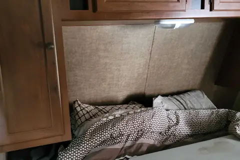 Allan's Pioneer Dq30 Travel Trailer