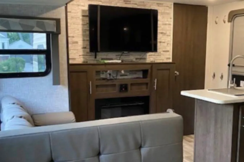 Kathy's Wildwood X Lite Travel Trailer