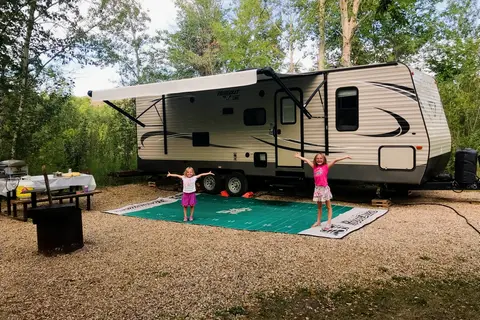PERFECT FAMILY TRAVEL TRAILER