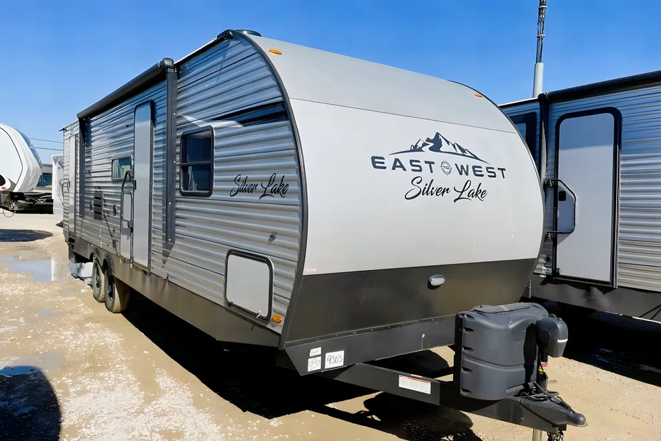 Great American RV's East to West Silver Lake 27K2D