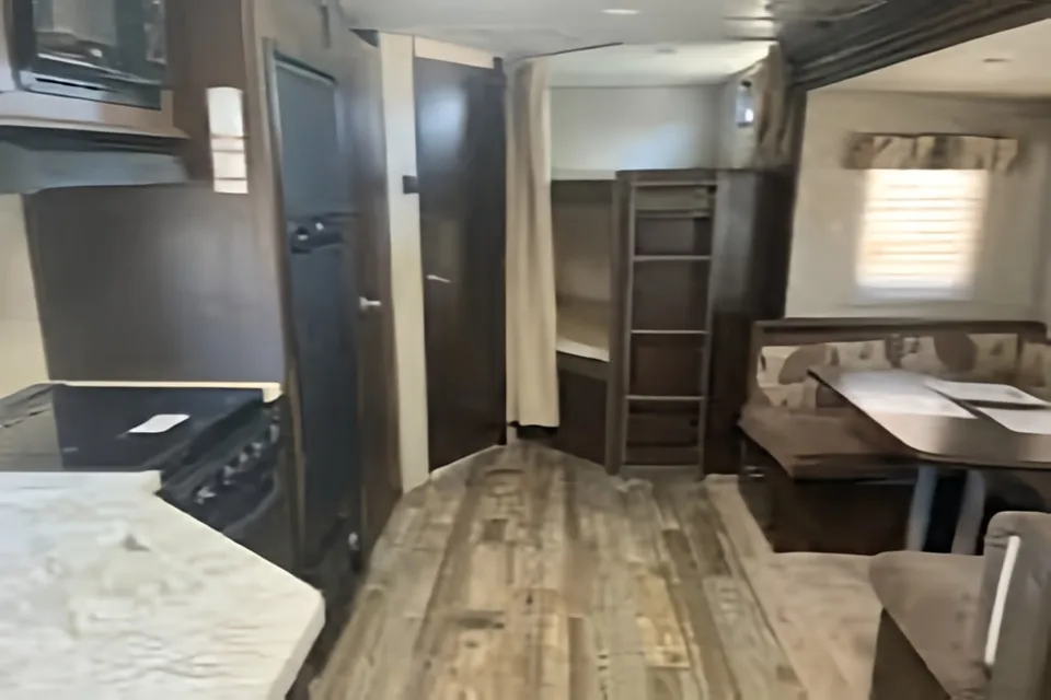 B’s Bunkhouse