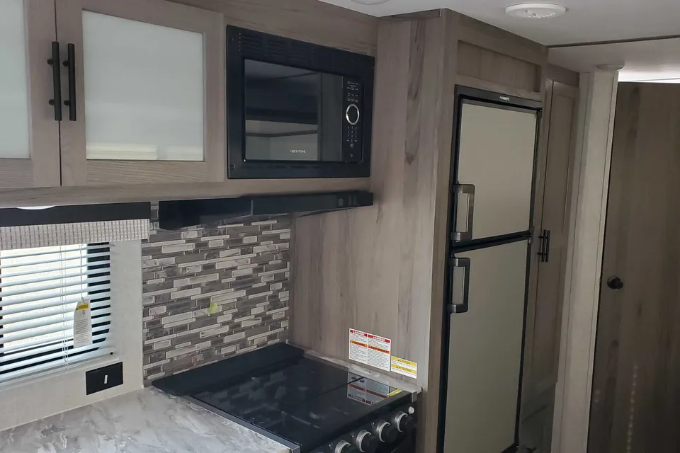 MODERN!!! Family fun  2021 kingsport