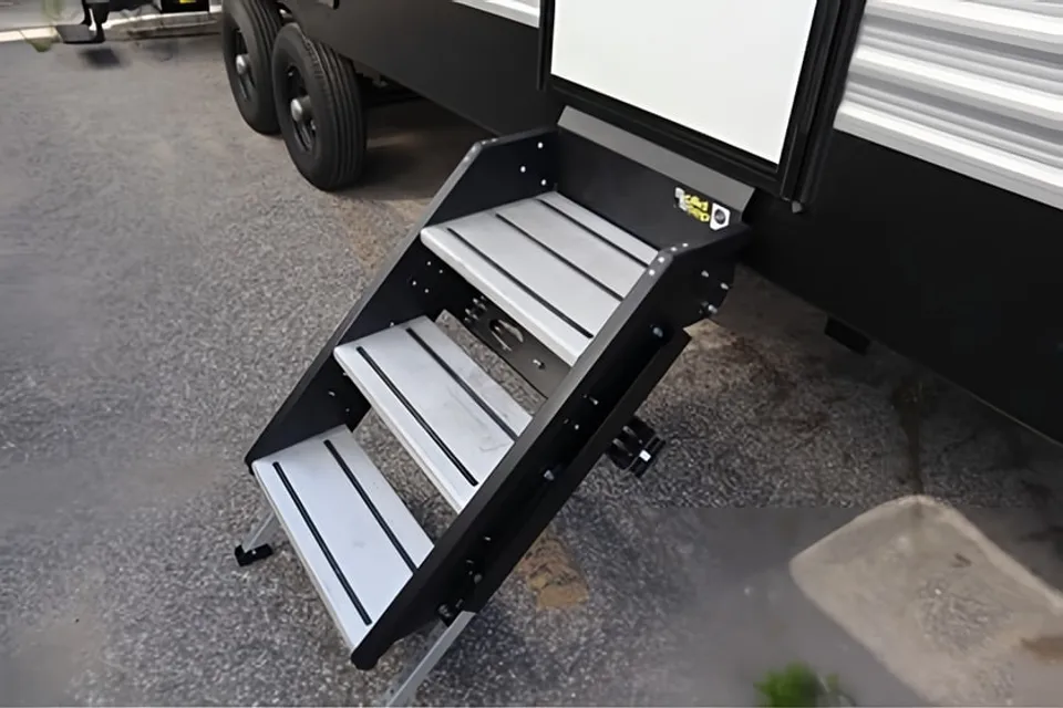 Jeremy's Keystone Springdale 282bh Travel Trailer