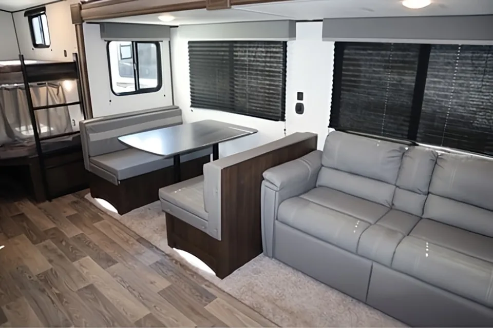 Jeremy's Keystone Springdale 282bh Travel Trailer